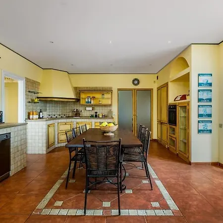 Villa Architectural Jewel Between Sea And Mountains Teia